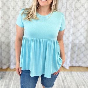 Short sleeve stretchy babydoll top light blue Large/Extra Large
